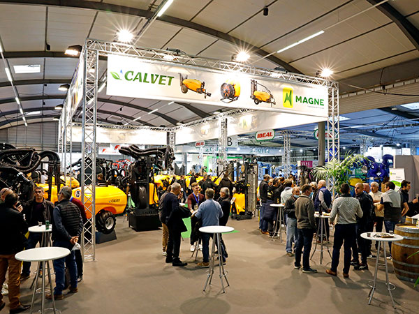 Visitors in front of the Calvet stand